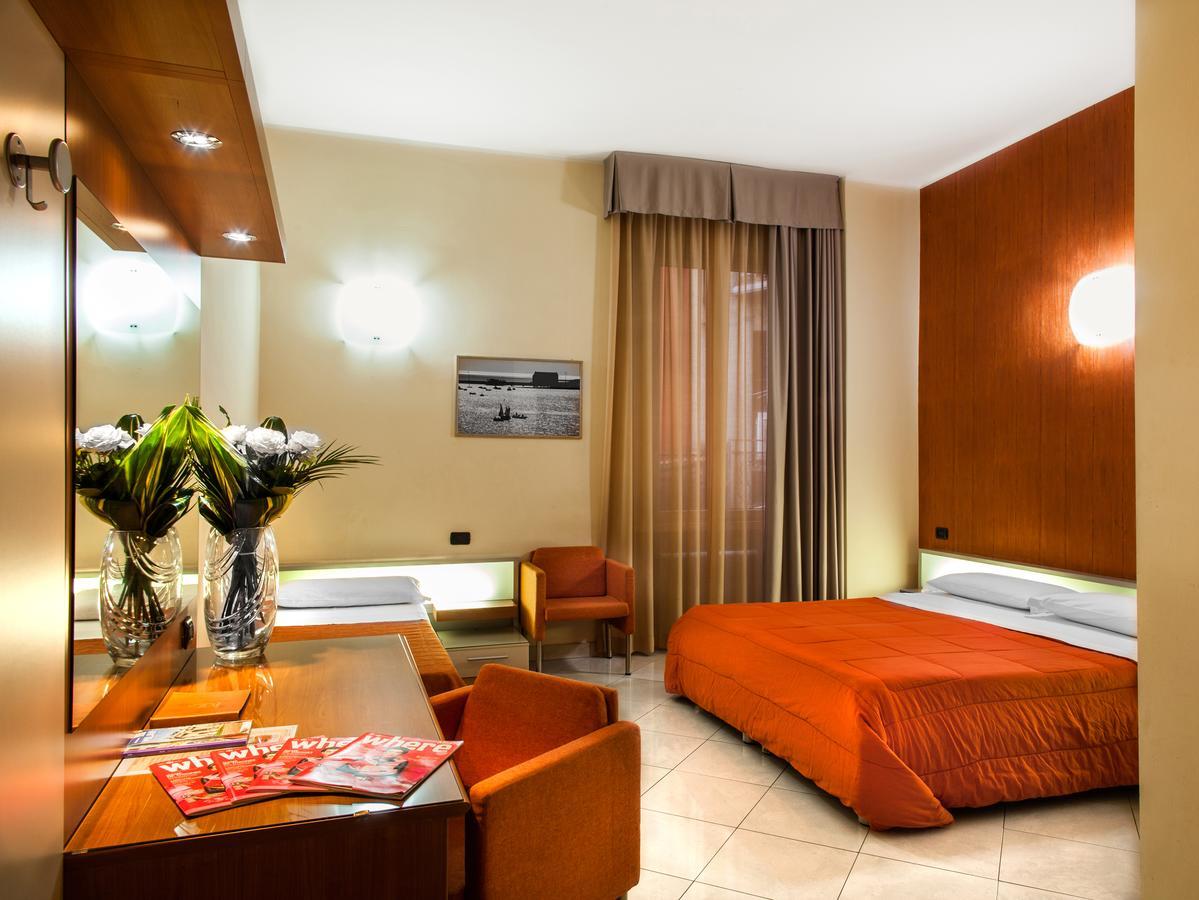 Hotel Del Corso Милан Экстерьер фото
